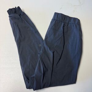 lululemon athletica Black Elastic Waist Athletic Pants - size 4
